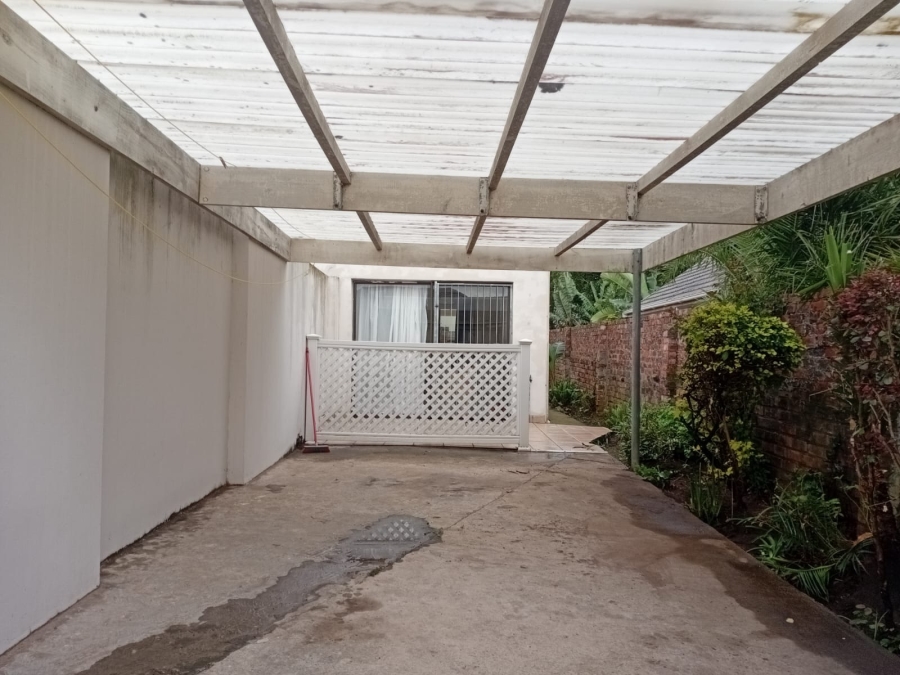1 Bedroom Property for Sale in Beacon Bay Eastern Cape